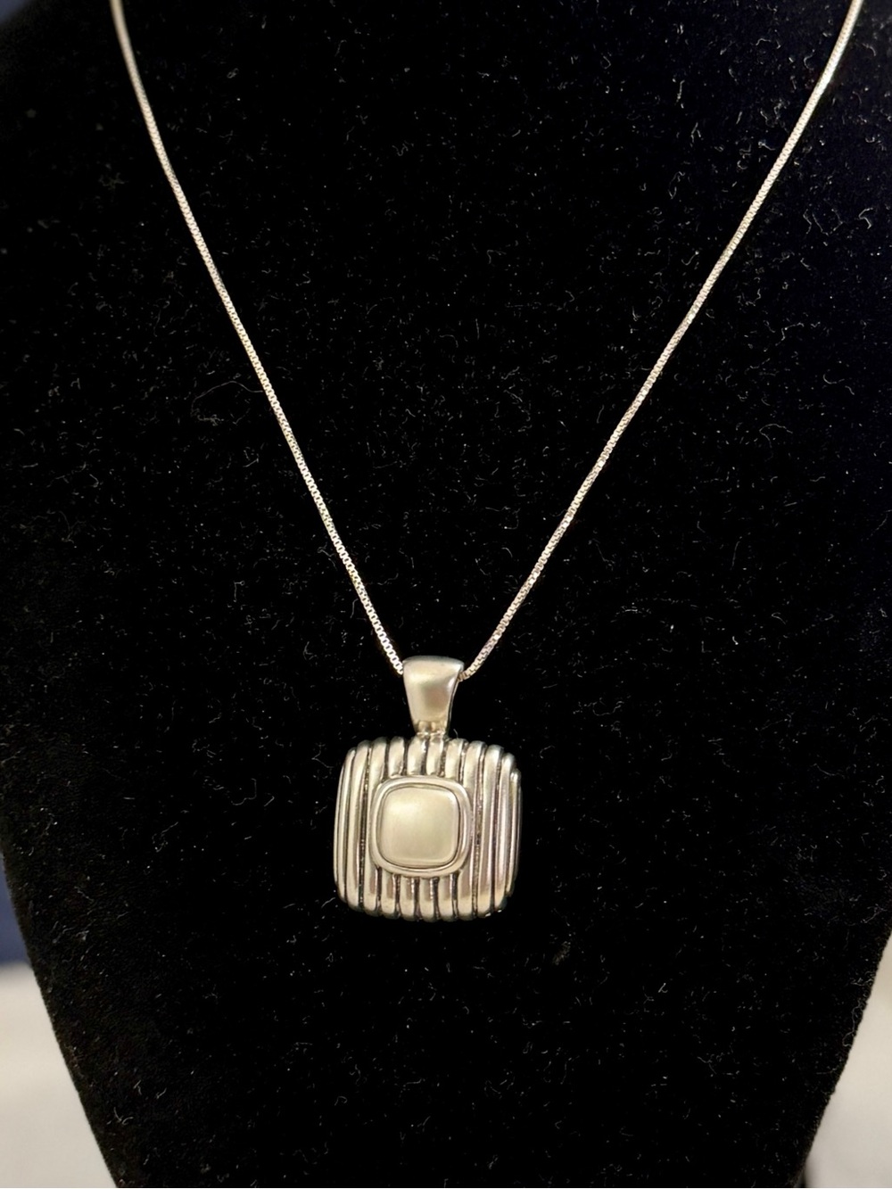 JOSEPH ESPOSITO Sterling Silver Striped Ridge Cable Square Dome Pendant Necklace